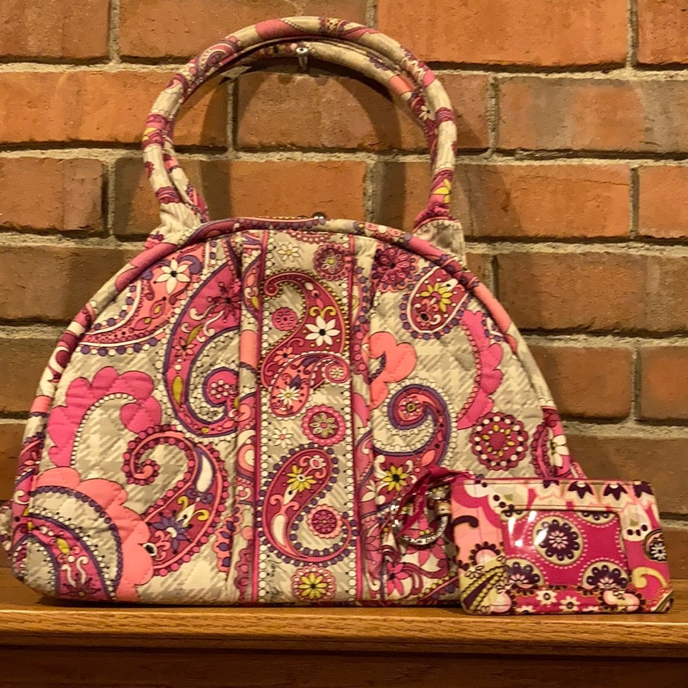 EUC Vera Bradley Eloise purse and bonus keychain coin purse